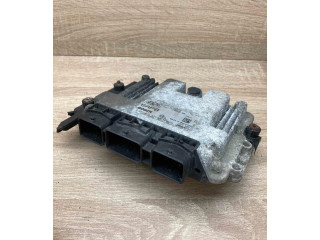 Блок управления двигателем Блок управления 3M6112A650AB, 0281011534 Mazda 3 I