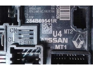 Блок предохранителей 284B69541R Renault Clio II