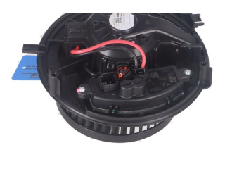 Вентилятор печки    5WB819021A   Volkswagen Tiguan