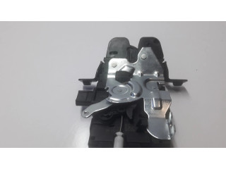 Zámek zadních dveří 670039576   Maserati Levante 2017