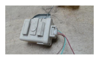 Блок управления центрального замка Suzuki Swift II  2010 - 2016 года       