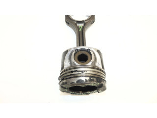 Поршень с шатуном 4N14 Mitsubishi Outlander