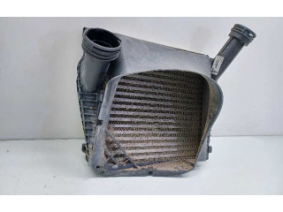 Интеркулер 95811064011, 7L6145804A Porsche Cayenne (9PA)