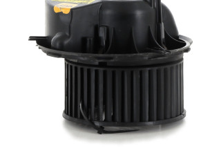 Вентилятор печки    1K1820015Q, Q0-4682S   Audi A3 S3 8P