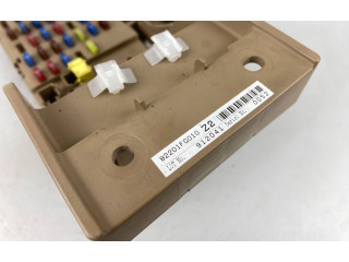 Блок предохранителей 82201FG010   Subaru Forester SH    
