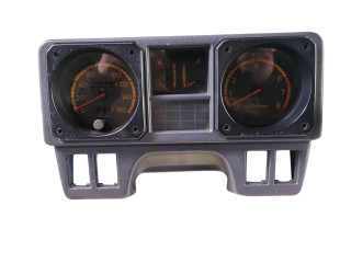 Přístrojová deska  Mitsubishi Pajero 1988 MB716914, 326280  