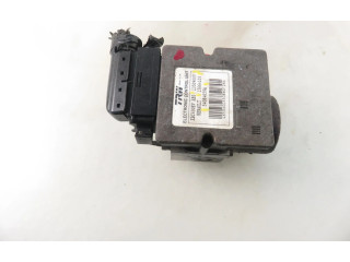 Vstřikovač 13664105, 13509005 Renault Trafic II (X83) F9Q 760