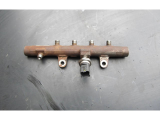 Топливная рампа 8200704212, H8200704217 Renault Scenic III - Grand scenic III