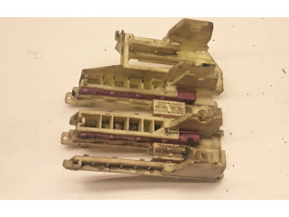 Блок предохранителей  9456590   Volvo V70    