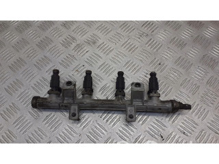 Топливная рампа 35310-22600   Hyundai Getz 1.1 