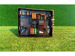   Pojistková skříňka 1K0937125A   Volkswagen Caddy 2004