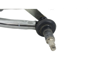 Моторчик дворников 67636914577    BMW X3 E83