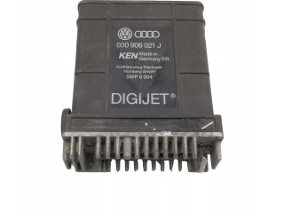 Блок управления двигателя 030906021J   Volkswagen Golf II