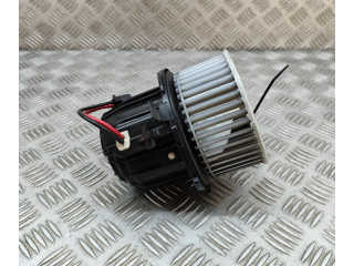 Вентилятор печки    8T1820021   Audi A5 8T 8F