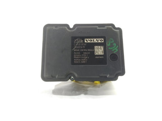 Блок подушек безопасности 30681619   Volvo S80