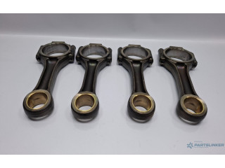 Шатун  038198401D, 038198401D    Skoda Superb B5 (3U)  