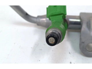 Vstřikovač 117083221 Subaru Outback (BS)