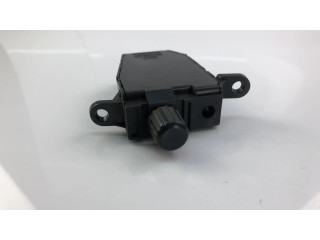 Блок управления 4232Y54   Lexus LS 400