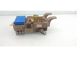 Pojistková skříňka 8264102040 Toyota Corolla E120 E130