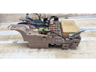 Блок предохранителей 8264113040, 2323000231 Toyota Corolla Verso E121