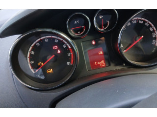 Панель приборов    Opel Meriva B       