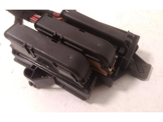 Блок предохранителей 8K2971845B   Audi A5 8T 8F    