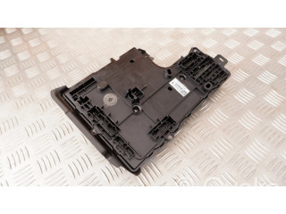 Блок комфорта 165765039A, 167097700A Tesla Model Y