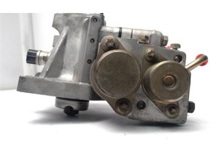 Топливный насос Mitsubishi Space Runner - года MD351018, E3T01871