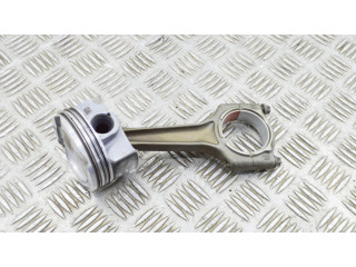 Píst 8571012, 8473776   BMW X4 G02  pro benzínový motor 2.0  