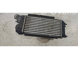 Радиатор интеркулера 8V519L440AD   Ford  Fiesta  2009 - 2012 года