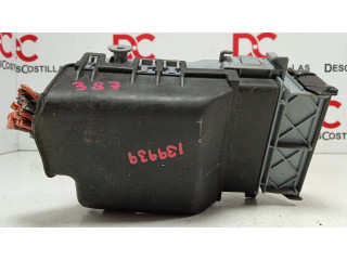 Pojistková skříňka 13222786 Chevrolet Cruze 2010