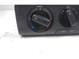 Блок управления климат-контролем Skoda Fabia Mk3 (NJ)