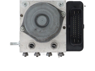 Jednotka ABS A0004313900 Mercedes-Benz GLA W156 2015