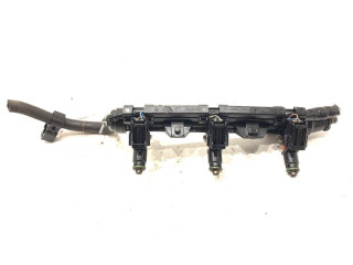 Топливная рампа 03E133320A   Skoda Fabia Mk1 (6Y)  