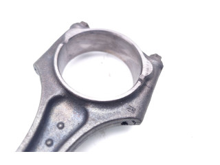 Поршень с шатуном D4204T23 D4204T23 Volvo XC90