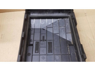 Pojistková skříňka Крышка ящика предохранителей 1K0937132F Audi A3 S3 A3 Sportback 8P 2007