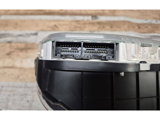 Панель приборов    Mazda Premacy       