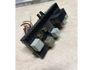 Pojistková skříňka 161004003011 Alfa Romeo 75 1989