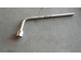 Přístrojová deska Mitsubishi Pajero 2004 200KM