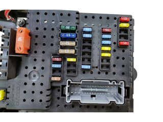 Блок предохранителей 30728512, 06W361 Volvo XC90