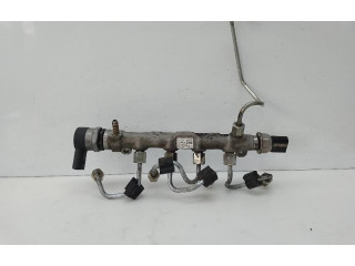 Топливная рампа 04L089B   Audi A3 S3 A3 Sportback 8P  