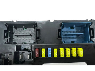 Блок предохранителей 52079499AC Jeep Grand Cherokee (WJ)