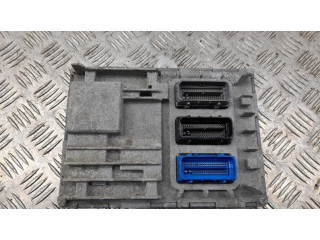 Блок управления двигателя 12679179 Chevrolet Camaro