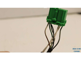 Зеркало электрическое Volvo V70 2005 - 2008 года