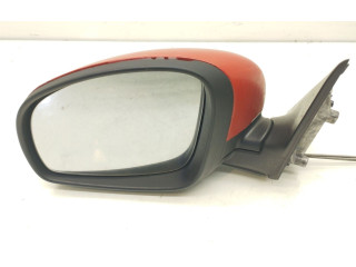 Зеркало электрическое Skoda Fabia Mk3 (NJ) 2015 - 2021 года