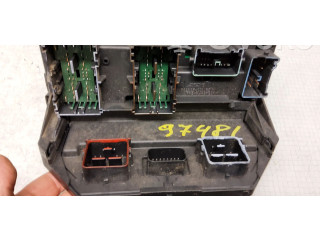 Блок предохранителей  68089320AD, WK032040I3   Jeep Grand Cherokee    