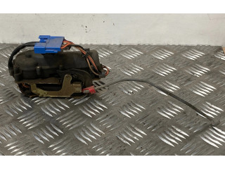 Zámek zadních dveří Chrysler Voyager 2004