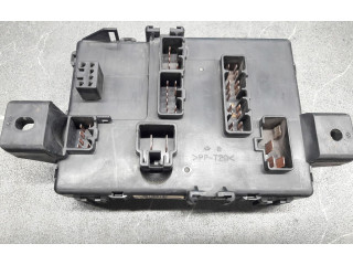 Блок предохранителей  82600-87219   Daihatsu Cuore    