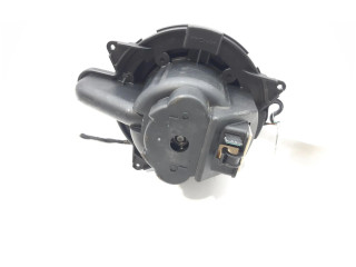 Вентилятор печки    272102798R   Renault Sandero I