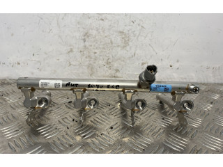 Vstřikovací lišta 31478555 Volvo XC40 pro benzínový motor 2.0